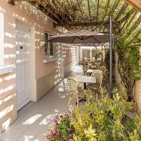 Logis Reve De Sable Hotel