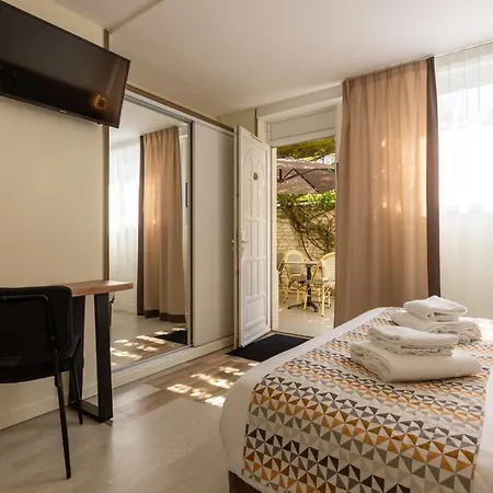 ホテル Logis Reve De Sable ロワイヤン