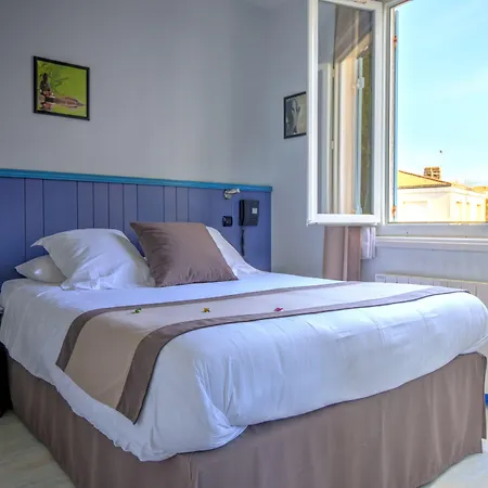 ホテル Logis Reve De Sable 3*