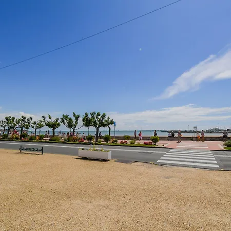 Logis Reve De Sable 3*