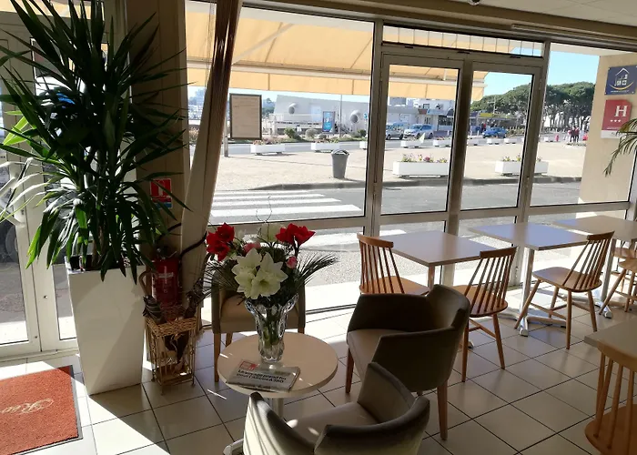 Logis Reve De Sable Hotel 3*